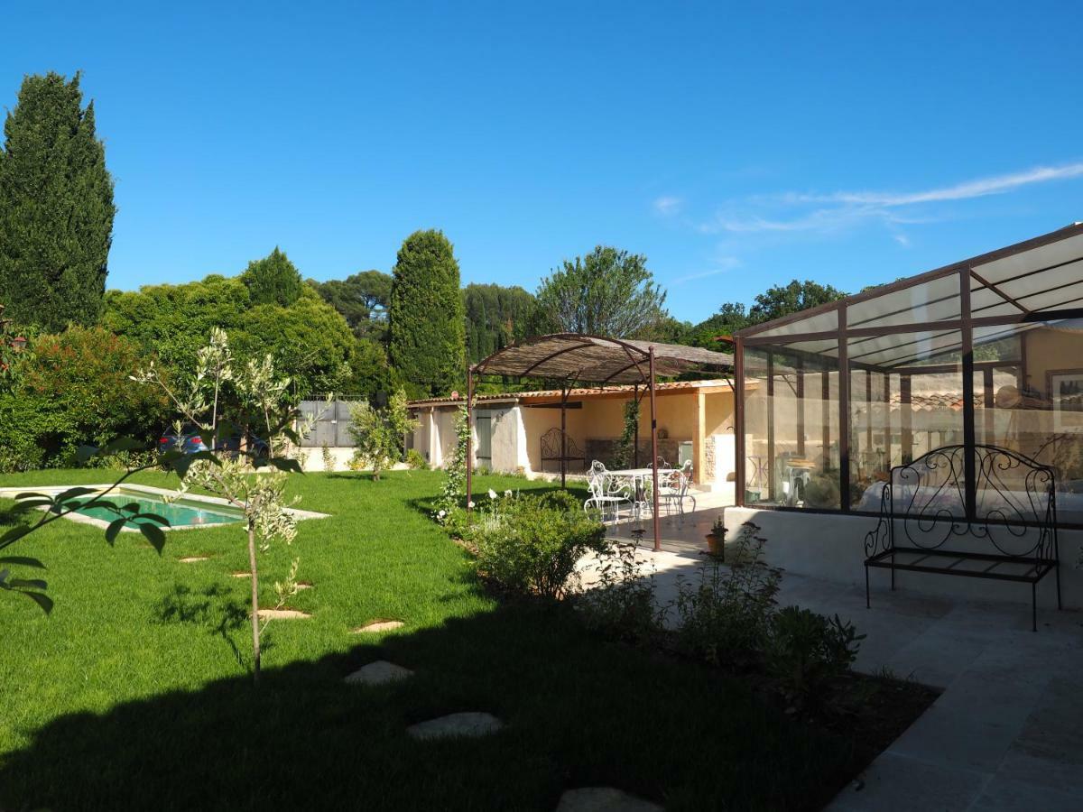 Le Chat Sur Le Toit Lourmarin Exterior foto